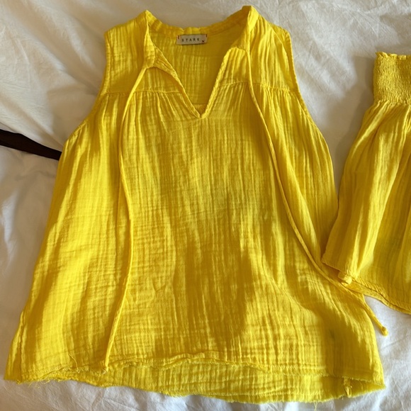 Stark Yellow S Top and M Skirt Set from TNT - Picture 3 of 6
